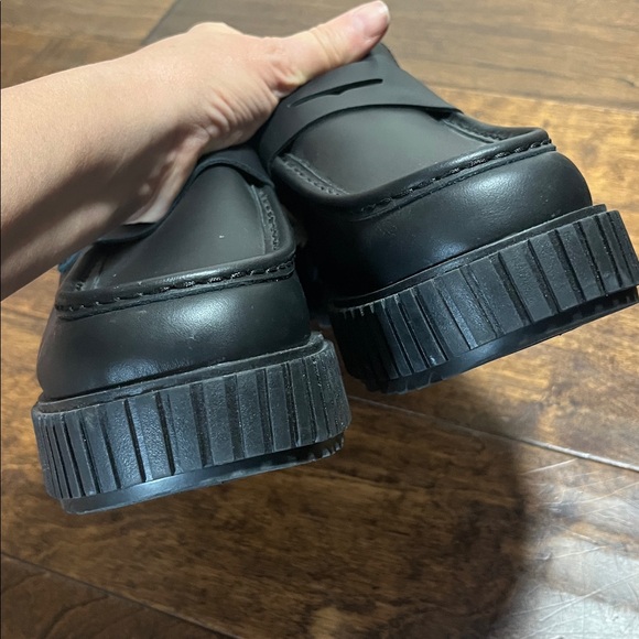 Sorel Black Leather Ona Ave Loafer, size 8 - Picture 5 of 9